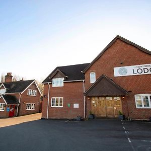 Landford New Forest Lodge Exterior photo
