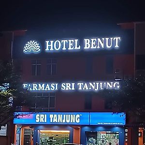 Kampong Parit Tengah Hotel Benut Exterior photo