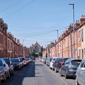 فيلا New 2Bd Victorian Terraced House لاوْبرو Exterior photo