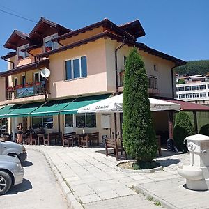 شقة Къща За Гости-Ганеви Zmeitsa Exterior photo