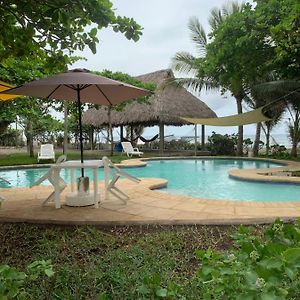 مونتيريكو Cabo Tortuga Bungalows Exterior photo