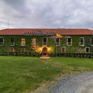 منزل الضيف Arzúa  في Pazo De Brandeso & Country Club Exterior photo