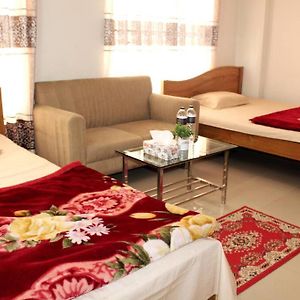 داكا Calm & Cozy Guest Room With Free Breakfast-Parking Exterior photo