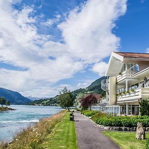 Hotel Loenfjord لوين Exterior photo