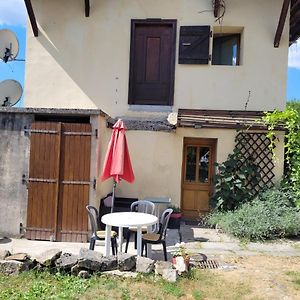 فيلا La Fontaine Vertamboz Exterior photo