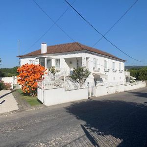 باسوش دي فيريرا Casa Das Uveiras Exterior photo