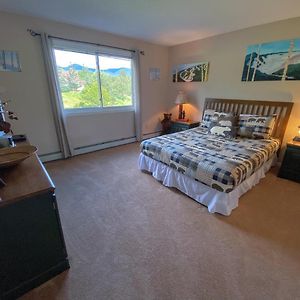 Carroll F4 Warm Fairway Village Townhome Mountain Views And Large Lawn So Much To Do Exterior photo