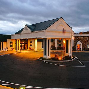 Richfield Quality Inn & Suites Exterior photo