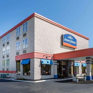 Howard Johnson By Wyndham بورتسموث Exterior photo