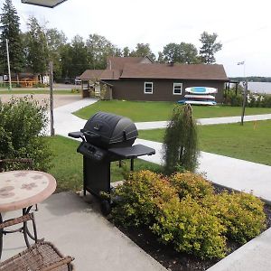 فندق Les Chalets Baie Cascouia Larouche Exterior photo