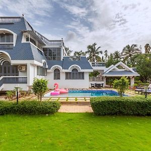 مومباي Grey Mosaics By Stayvista - Mountain-View Villa In Vasai With Pool, Spacious Lawn & Terrace Exterior photo