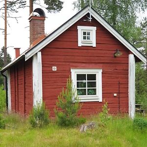 Bodafors Cabin Near Lake And Beautiful Nature Reserve. Exterior photo