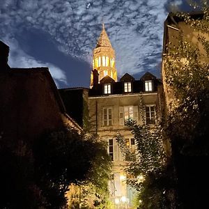 مبيت وإفطار Saint-Léonard-de-Noblat Le Jardin Des Lys Exterior photo