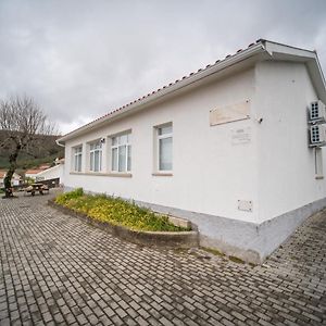 Casa Rural "A Escola" - Meas, بامبيلهوسا دا سيرا Exterior photo