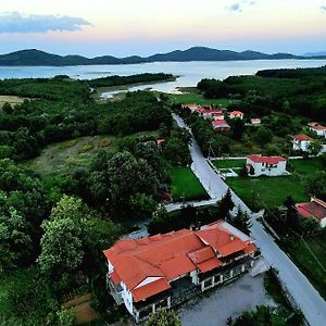 Hotel Odysseas Kalívia Exterior photo