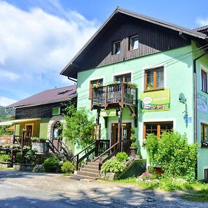 Zajazd Karlow Restauracja & Pokoje Goscinne Exterior photo