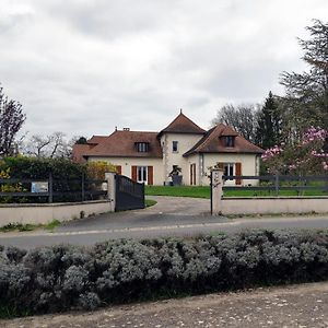 مبيت وإفطار Saint-Sulpice-les-Feuilles La Peyrova Exterior photo