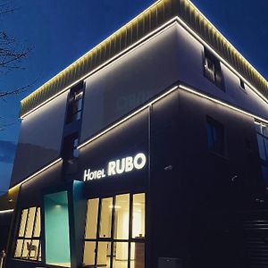 Rubo Hotel شومن Exterior photo