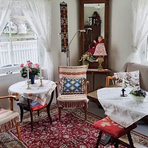 Seljesletta Three-Bedroom Holiday Home In Skatvik Exterior photo