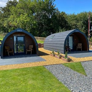 شقة Craigend Farm Holiday Pods - The Curly Coo دومفريس Exterior photo