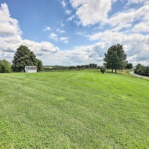 فيلا Charming Williamstown Retreat With Private Yard Exterior photo