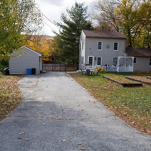 Sunnyside Home Near Sunday River, Black Mountain, Lakes And Hikes Rumford Exterior photo