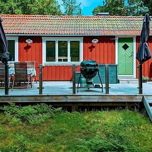 Gustavsvik Holiday Home Saltsjobo Exterior photo