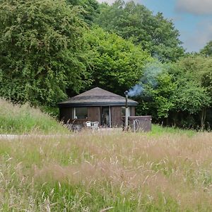 فيلا كيغليفي Moss Bank, Jacobs Wood Exterior photo