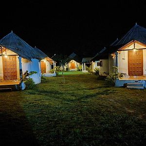 Modhera Sunrise Resort - Tents Bhungas Jungle Restaurants & Candlelight Dining Kalri Exterior photo