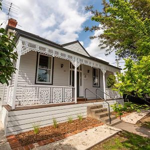 Newly Renovated, Kennedy Cottage - Close To Cbd بينديجو Exterior photo