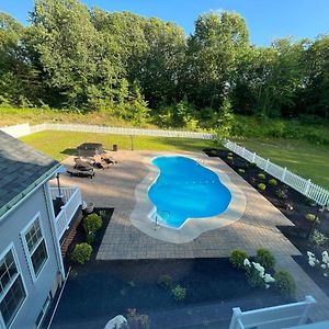 9 Bedroom Saratoga Home With Heated Pool, Hottub By Skiing, Track, Beach, Lake, Hiking, Spac, Golf, Town, Lake George ساراتوغا سبرينغس، نيويورك Exterior photo