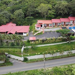 Hotel Cielo Azul Resort Tilarán Exterior photo