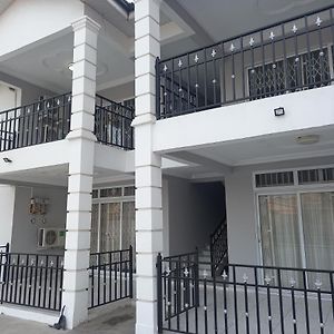 Remarkable 2-Bed Apartment In Afienya Ghana تيما Exterior photo