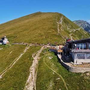 فندق Rifugio Chierego - 1911M برنزوني سول جاردا Exterior photo