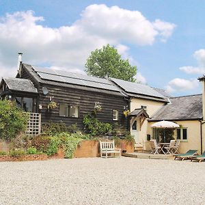 فيلا Hirros Hall Longhouse Llanerfyl Exterior photo