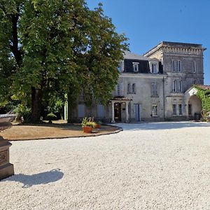 شقة Chateau De Champblanc Cherves-de-Cognac Exterior photo