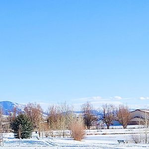 فيلا Spanish Peaks 1 بلغراد Exterior photo