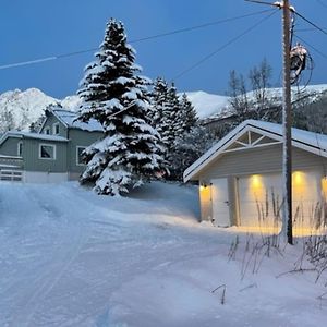 فيلا House With Garage In Central Lyngen Lyngseidet Exterior photo