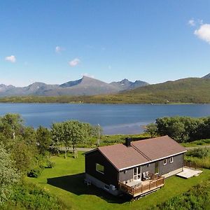 شقة Midt I Lofoten Alstad  Exterior photo