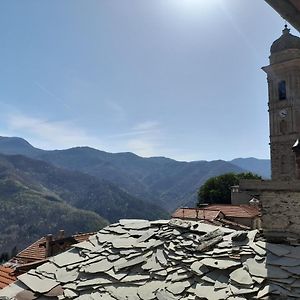 شقة Casa Vacanze La Mezzaluna Molini di Triora Exterior photo