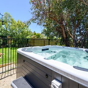 فيلا Ocean & Country Views, Spa, Pets Welcome, Fireplace - Your Ocean Oasis 10 Minutes To Phillip Island Kilcunda Exterior photo