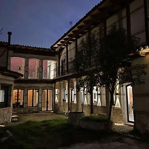 Casa De Los Mendoza - Casa Solariega En El Casco Historico الكالا ذي إِناريس Exterior photo