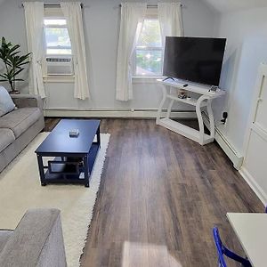 يونيونديل Cheerful 2-Bedroom Apartment With Smart Home Tech. Exterior photo