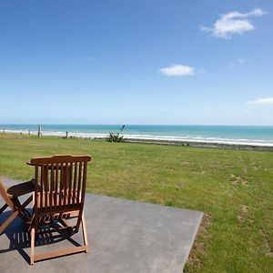 فندق Views Over Tasman, New Luxury Boutique Studio Overlooking The Tasman Sea غرايموث Exterior photo