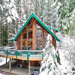 Snowline Grand Lodge Glacier Exterior photo