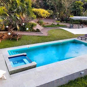 مومباي Oceanfront, Private Pool Villa, 2 Bed • Uttanbeach Exterior photo