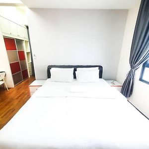 Heritage 7 Homestay Studio 4Pax, Free Wifi سيري كيمبانغان Exterior photo