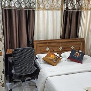 Private Fully Furnished Room In Kalyani Nagar بونة Exterior photo