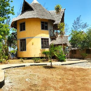 مومباسا Kikambala Eco Villas Exterior photo