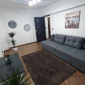 شقة Apartament Exclusive Targu Ocna Exterior photo